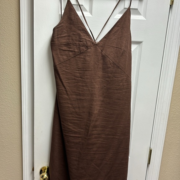 GAP linen blend cami midi dress - Picture 6 of 13